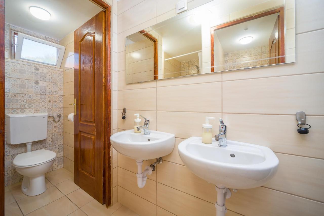 Lipicai Ifjusagi Szallo Szilvásvárad Exteriör bild